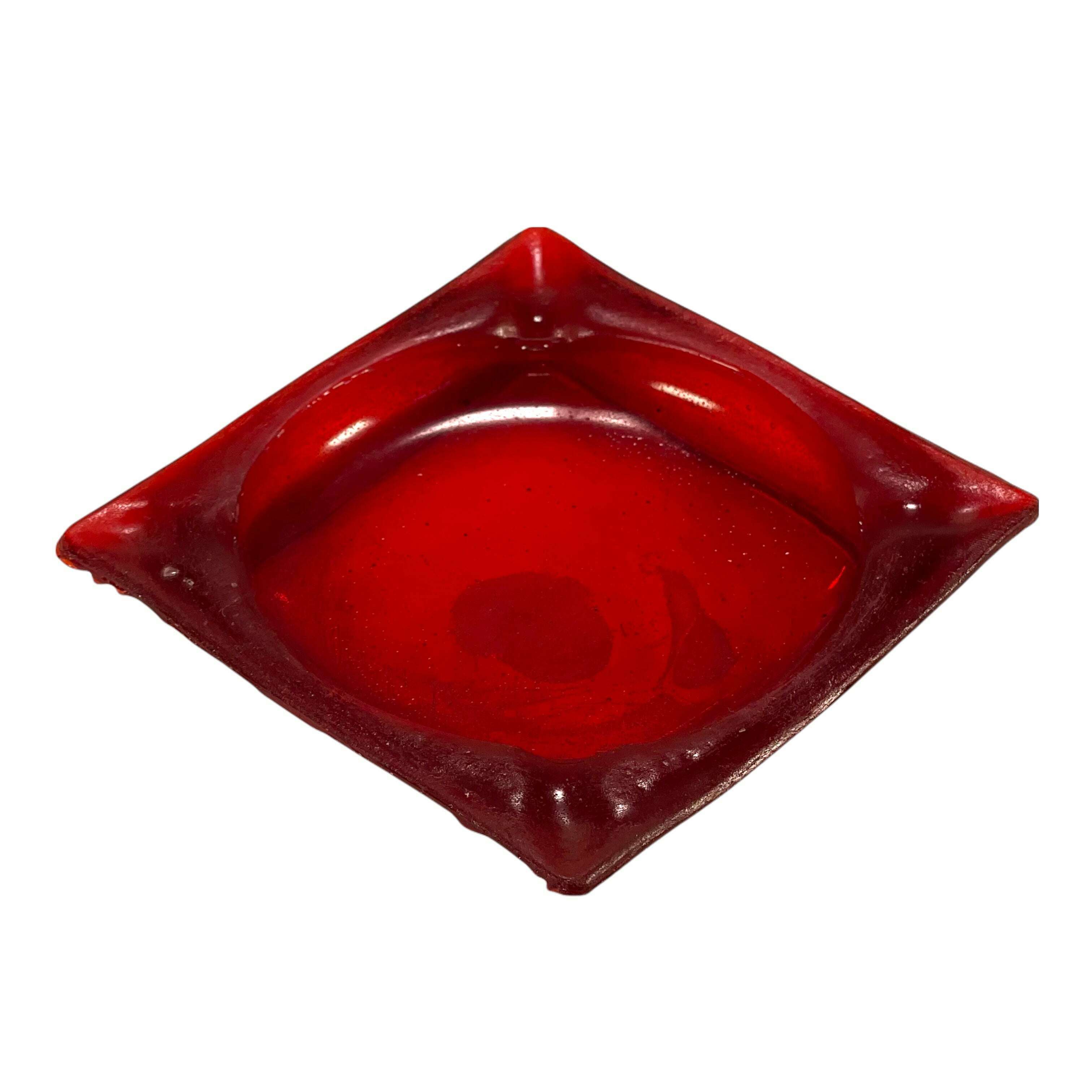 Breakaway Square Ash Tray