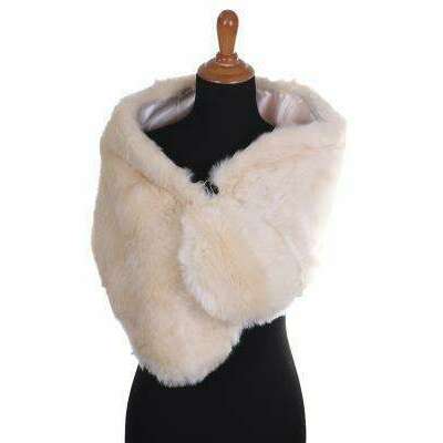 Elegant Flapper Faux Fur Cape