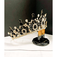 Gothic Gold Queen Crown