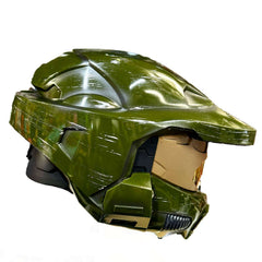 Halo: Deluxe Master Chief Helmet w/ Working Searchlights