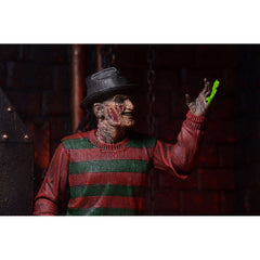 A Nightmare on Elm Street: 7″ Scale Ultimate Freddy Collectible Action Figure