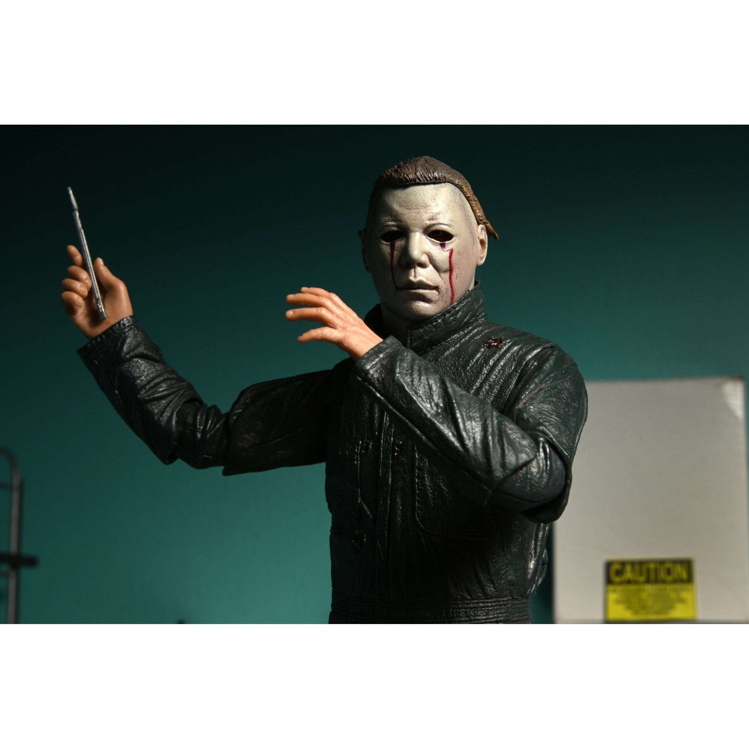 Halloween 2: 7″ Scale Ultimate Michael Myers & Dr. Loomis Collectible Action Figure 2 Pack