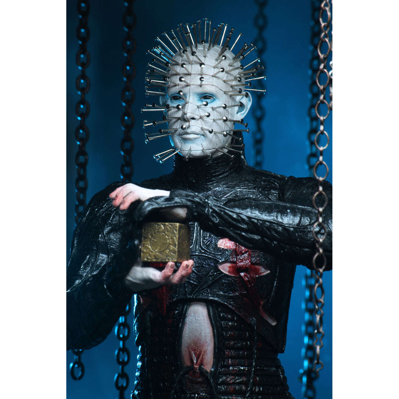 Hellraiser: 7″ Scale Ultimate Pinhead Collectible Action Figure