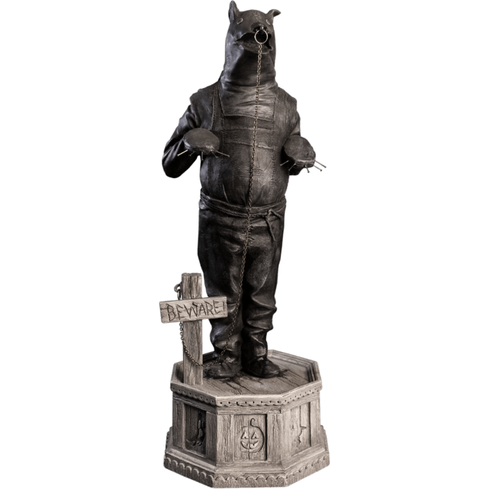 Ghosts of Halloween: Teddy Statue